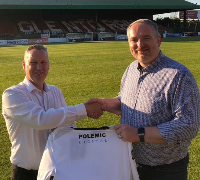 Glentoran’s Simon Wallace pictured with Barry Adams from Polemic Digital at The Oval.