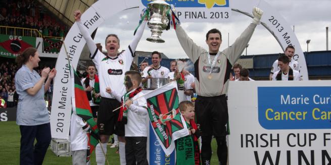 Glentoran lift Irish Cup FInal 2013